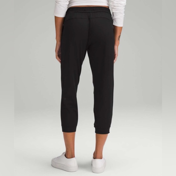 lululemon athletica Pants - LULULEMON | ✨NEW✨ Soft Jersey Classic-Fit Mid-Rise Cropped Jogger in Black
